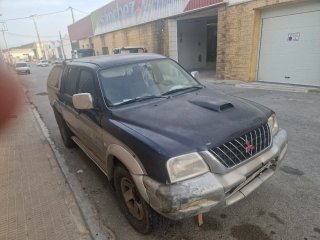 Mitsubishi L 200 2005