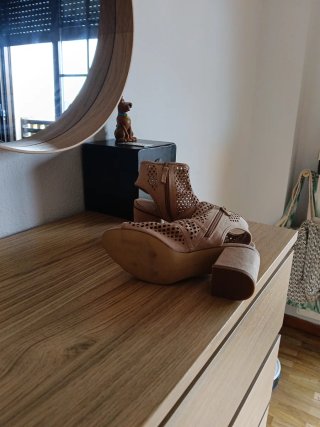 Botines Beige Stradivarius Talla 40
