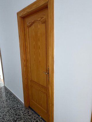 Puertas de pino macizas