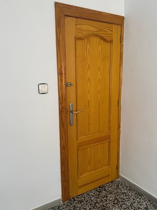 Puertas de pino macizas