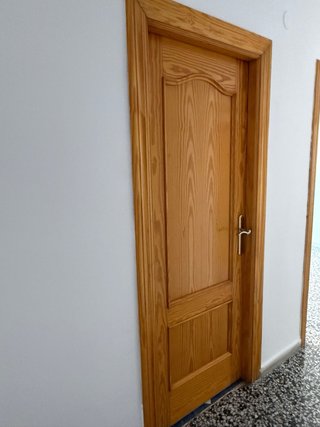 Puertas de pino macizas