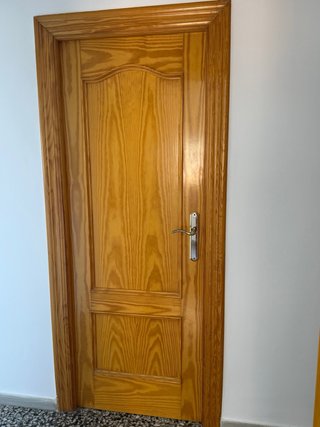 Puertas de pino macizas