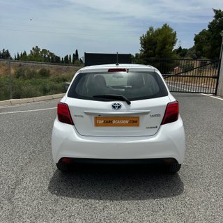Toyota Yaris 2016