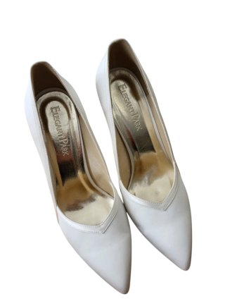 Zapatos de tacón blancos para novia