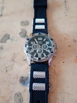 Reloj MCHOVE Hombre Negro y Plateado