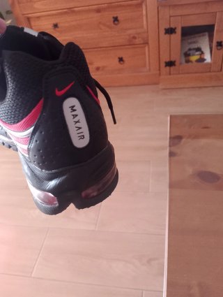 Zapatillas Nike Air Max Tavas Negras Rojas