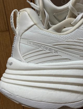 Saucony Hurricane 24 Talla 44.5