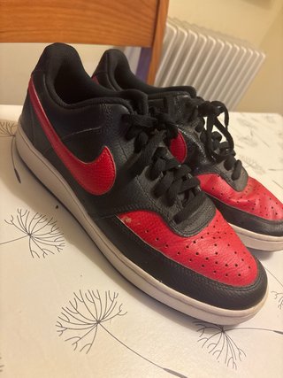 Nike Court Vision Low Zapatillas Negras Rojas