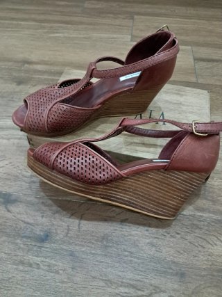 Sandalias Bimba y Lola Talla 39 Piel