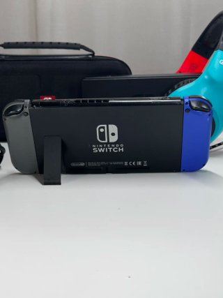 Nintendo Switch con Accesorios
