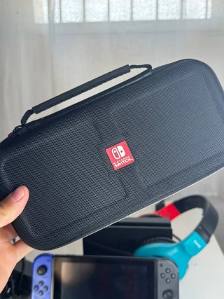 Nintendo Switch con Accesorios