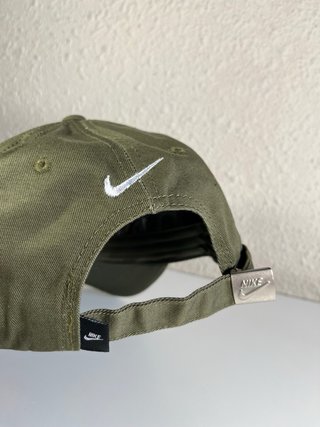 Gorra Nike Classic99 Verde Militar Ajustable