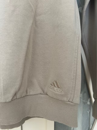 Sudadera Adidas Beige con Capucha