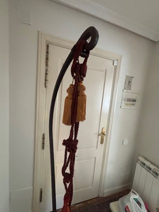 Perchero de pie hierro forjado clásico