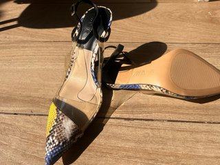 Zapatos de tacón transparentes multicolor talla 38