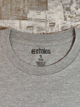 Camiseta Etnies Vintage Gris talla S