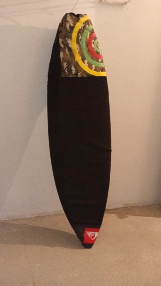 Tabla de surf corta 5,10 con funda