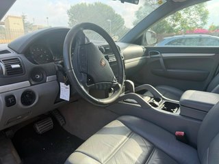 Porsche Cayenne 2003 3.2 v6