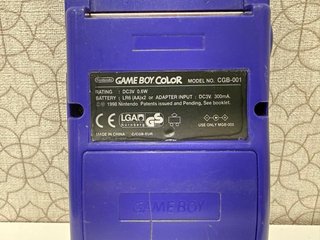 Nintendo Game Boy Color Morado