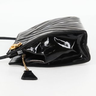CHANEL V Stitch Shoulder Bag Enamel Black CC Auth