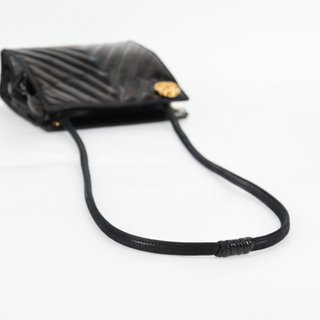 CHANEL V Stitch Shoulder Bag Enamel Black CC Auth