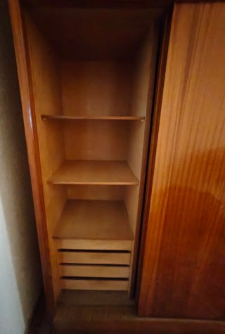 Armario vintage madera puertas correderas