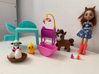 Enchantimals Granja Caballo Muñeca Accesorios
