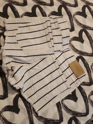 Shorts vaqueros blancos con rayas