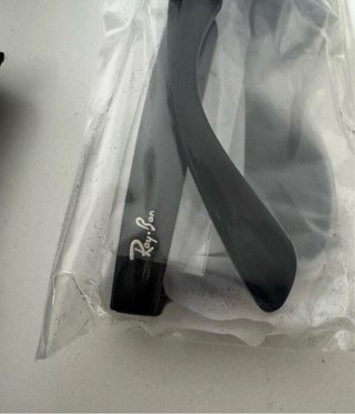 Gafas de sol negras