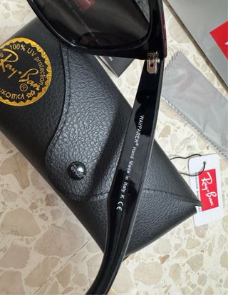Gafas de sol negras
