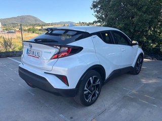 Toyota C-HR 1.8 125H Advance 90 kW (122 CV)