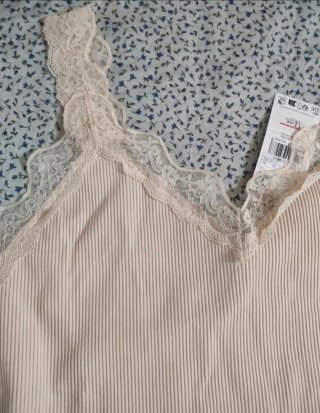 Camiseta lencera Mango beige XL
