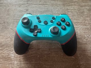 Mando Nintendo Switch Azul y Negro