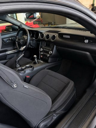 Ford Mustang 2016 3.7 V6 MANUAL