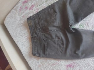 Pantalón vaquero niña gris acampanado