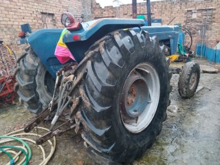 Tractor antiguo