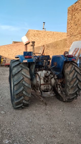 Tractor antiguo