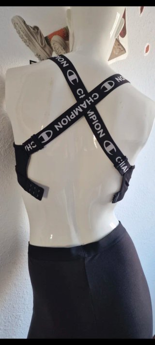 Sujetador deportivo Champion Talla S Negro
