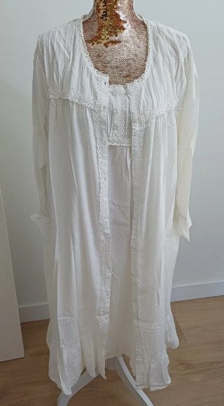 Conjunto vintage de bata y camisón El Corte Inglés