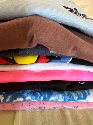 Maglie Uomo Levi's e Altre Marche leggi sotto