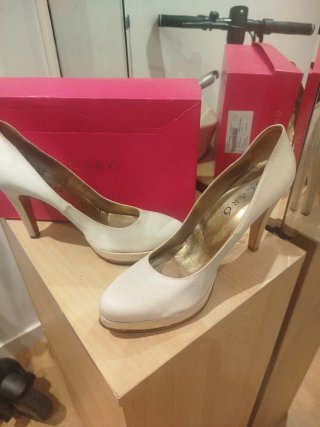 Zapatos MASCARÓ t39 blanco raso ideal novias