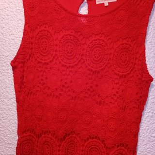 Vestido Precchio encaje rojo