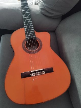 Guitarra amplificada