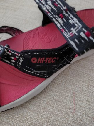 Sandalias Hi-Tec Niña Rosa y Negra