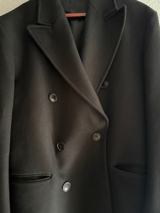Abrigo largo Zara hombre negro