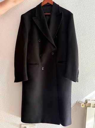 Abrigo largo Zara hombre negro