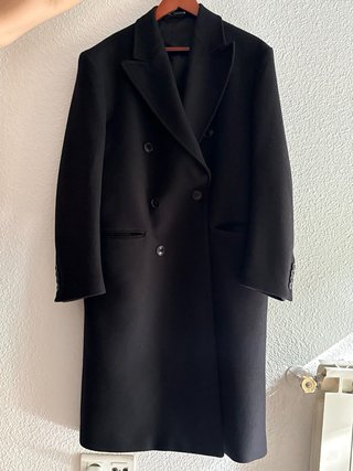 Abrigo largo Zara hombre negro