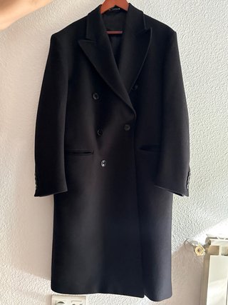 Abrigo largo Zara hombre negro