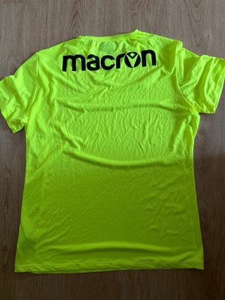 Camiseta calentamiento arbitro Macron