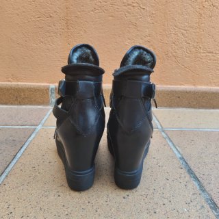 Botines Ash cuña negros talla 39